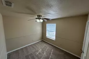 1352 Saddleback Ln, Lewisville, TX 75067 - Photo 9