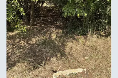 24002 Stonewood Drive, Whitney, TX 76692 - Photo 11