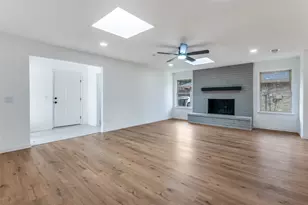 2416 Sierra Ln, Plano, TX 75075 - Photo 7