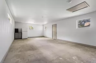 108 Holcombville Rd, Tom Bean, TX 75489 - Photo 23