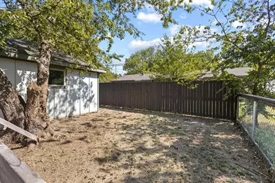 108 Holcombville Road, Tom Bean, TX 75489 - Photo 25