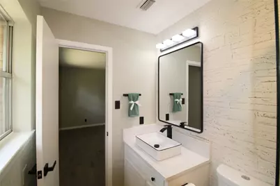 818 E Clinton, Athens, TX 75751 - Photo 19