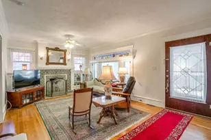 2135 Pembroke Dr, Fort Worth, TX 76110 - Photo 5