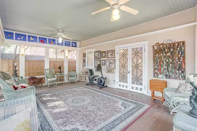 2135 Pembroke Drive, Fort Worth, TX 76110 - Photo 33