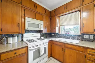 708 N Bailey Ave, Fort Worth, TX 76107 - Photo 9