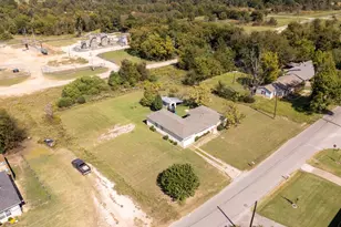 429 E Ohio St, Van, TX 75790 - Photo 9