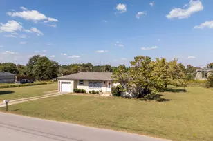 429 E Ohio St, Van, TX 75790 - Photo 5