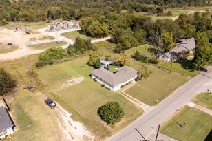 429 E Ohio St, Van, TX 75790 - Photo 9