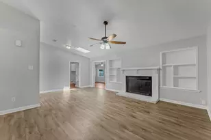 5921 Sea Breeze Ln, Fort Worth, TX 76135 - Photo 5