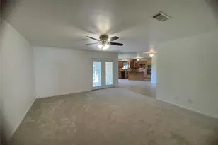 1915 Signet Dr, Euless, TX 76040 - Photo 7