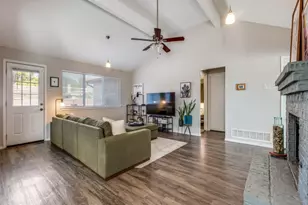 5723 Russcrest Dr, Dallas, TX 75227 - Photo 7