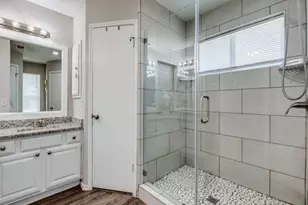 5723 Russcrest Dr, Dallas, TX 75227 - Photo 17