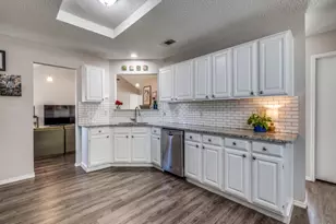 5723 Russcrest Dr, Dallas, TX 75227 - Photo 11