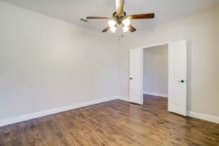 1109 Garden Ridge Dr, Burleson, TX 76028 - Photo 19