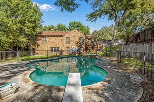 425 Crestwood Dr, Fort Worth, TX 76107 - Photo 37