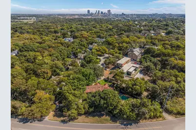 425 Crestwood Drive, Fort Worth, TX 76107 - Photo 39