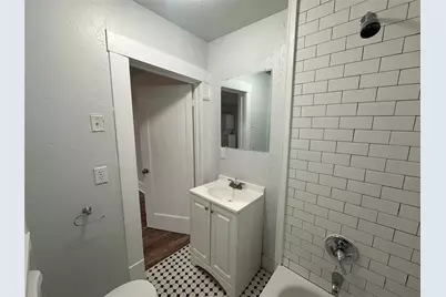 819 N Marsalis Avenue #E, Dallas, TX 75203 - Photo 11