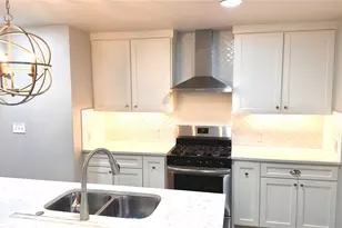 2510 Dewitt St, Irving, TX 75062 - Photo 3