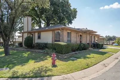 49 Morrow Drive, Bedford, TX 76021 - Photo 3