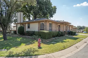 49 Morrow Dr, Bedford, TX 76021 - Photo 3