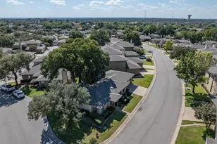 49 Morrow Dr, Bedford, TX 76021 - Photo 29