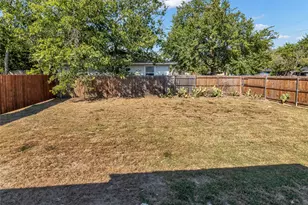 5831 Dana Dr, Haltom City, TX 76117 - Photo 29