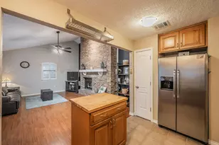 2524 Shady Ridge Dr, Bedford, TX 76021 - Photo 13