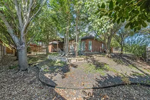 1404 Fort Collins Dr, Waco, TX 76712 - Photo 35