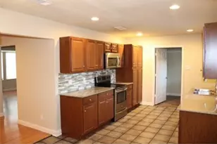 13638 Pyramid Dr, Farmers Branch, TX 75234 - Photo 7