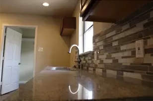 13638 Pyramid Dr, Farmers Branch, TX 75234 - Photo 9