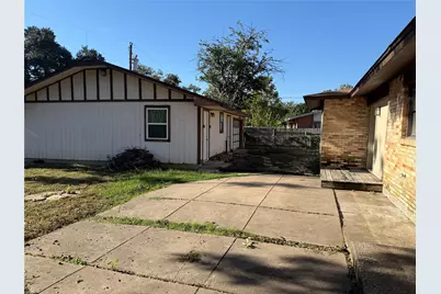 13638 Pyramid Drive, Farmers Branch, TX 75234 - Photo 17