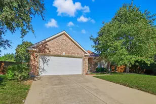 5001 Blanco Dr, Haltom City, TX 76137 - Photo 3