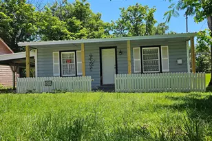 1713 W Frank St, Grand Saline, TX 75140 - Photo 3