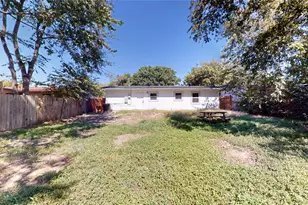 2236 Winthrop Dr, Dallas, TX 75228 - Photo 25