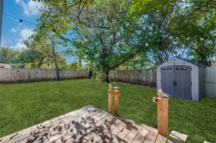 3641 Larry St, Haltom City, TX 76117 - Photo 13