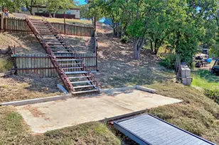 590 Bay Shore Dr, Nocona, TX 76255 - Photo 3