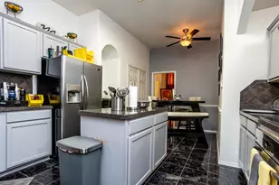 928 Trinity Dr, Lancaster, TX 75146 - Photo 11