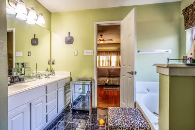 928 Trinity Drive, Lancaster, TX 75146 - Photo 27