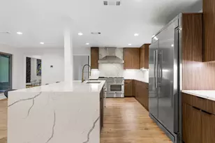 9415 Hill View Dr, Dallas, TX 75231 - Photo 13