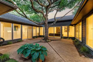 9415 Hill View Dr, Dallas, TX 75231 - Photo 3