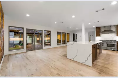 9415 Hill View Drive, Dallas, TX 75231 - Photo 15