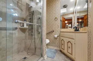 10211 Shadow Way, Dallas, TX 75243 - Photo 37