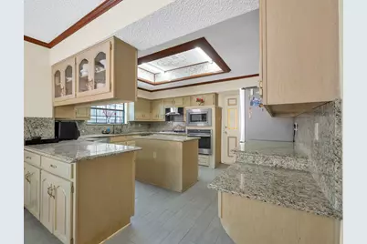 10211 Shadow Way, Dallas, TX 75243 - Photo 21