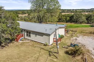 192 Big Salty Ln, Springtown, TX 76082 - Photo 3