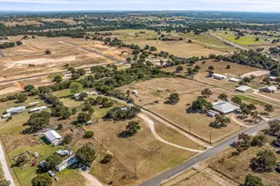 192 Big Salty Ln, Springtown, TX 76082 - Photo 31