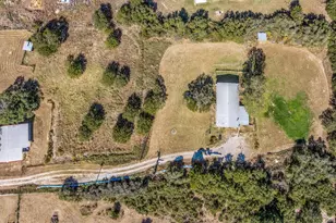 192 Big Salty Ln, Springtown, TX 76082 - Photo 33