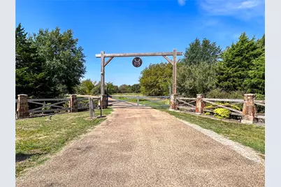 307 Sun Valley, Mabank, TX 75147 - Photo 7