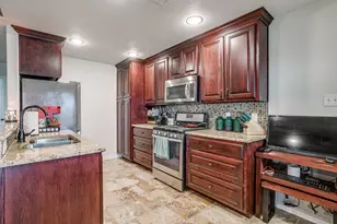 206 King George Way, Ponder, TX 76259 - Photo 7