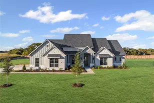 172 Liv Mdw Wy, Waxahachie, TX 75165 - Photo 1