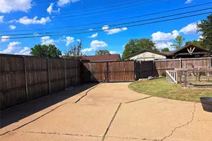 3613 Flamingo Ln, Irving, TX 75062 - Photo 25